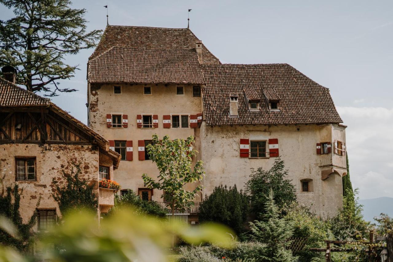 Schloss Englar Eppan an der Weinstraße Buitenkant foto